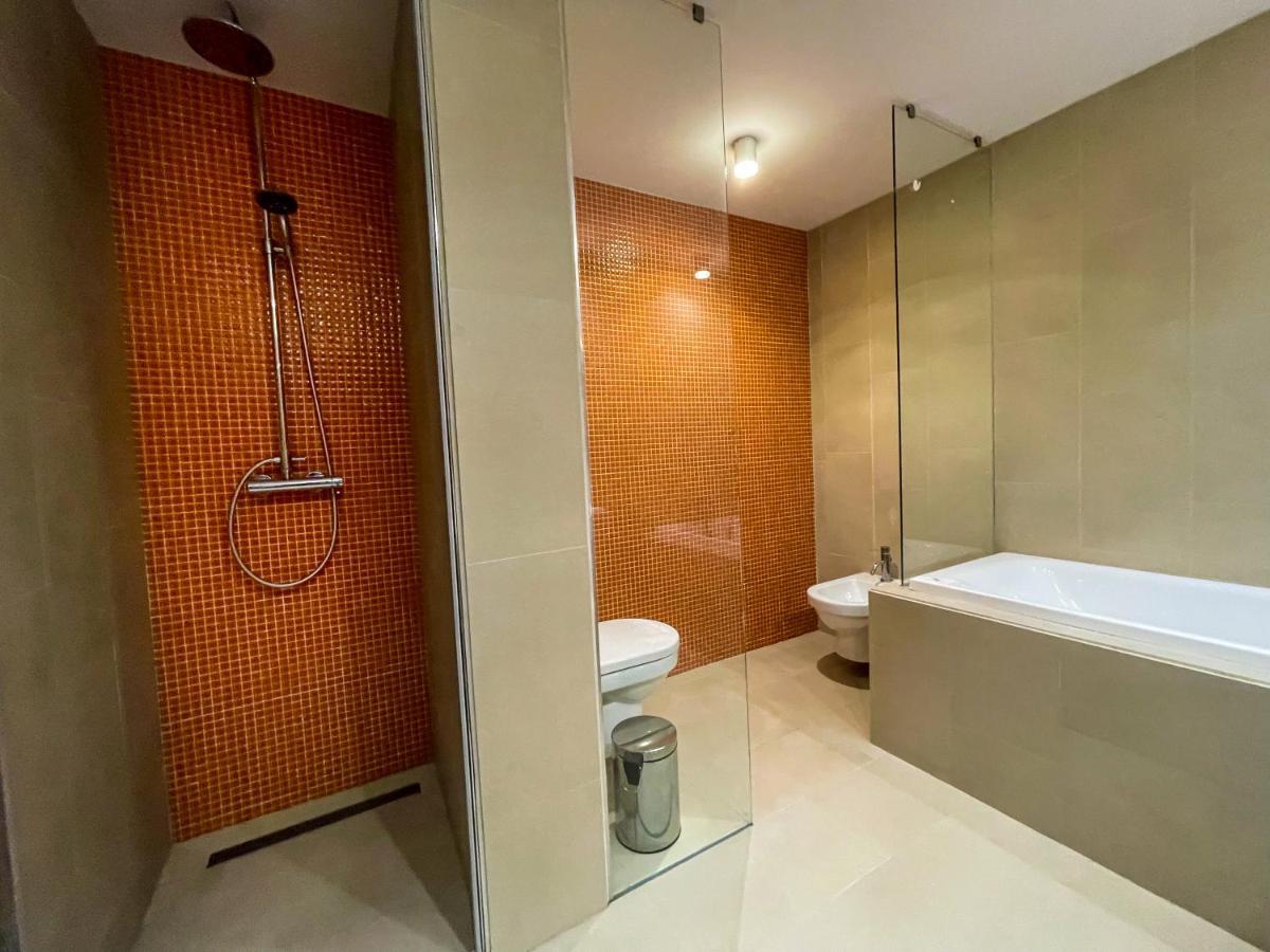 Beachfront Designer Apt, 100 Sqm, 2-bath, Huge Terrace On The Sea Shore * Constanţa