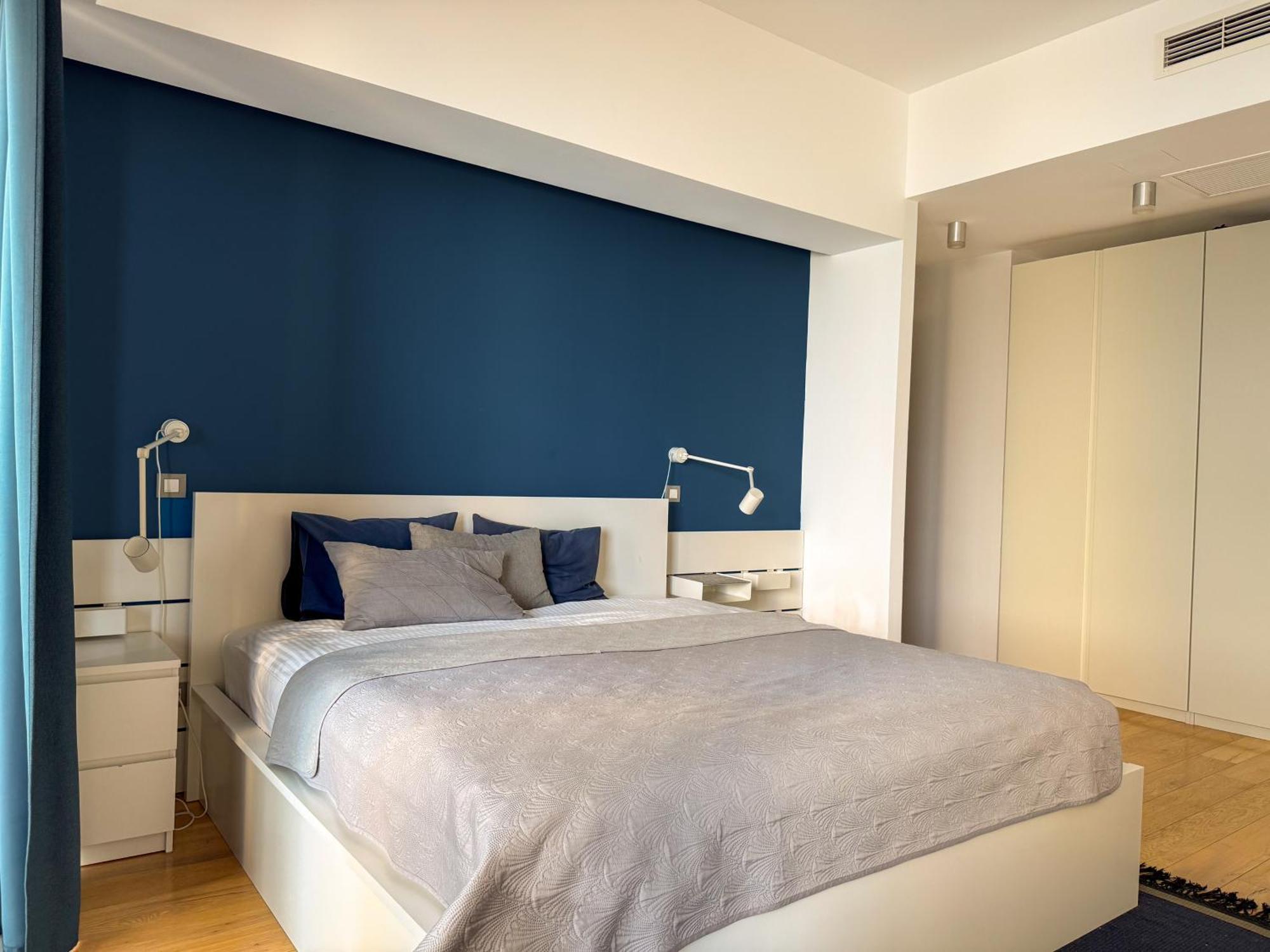 Beachfront Designer Apt, 100 Sqm, 2-bath, Huge Terrace On The Sea Shore Appartamento Constanţa