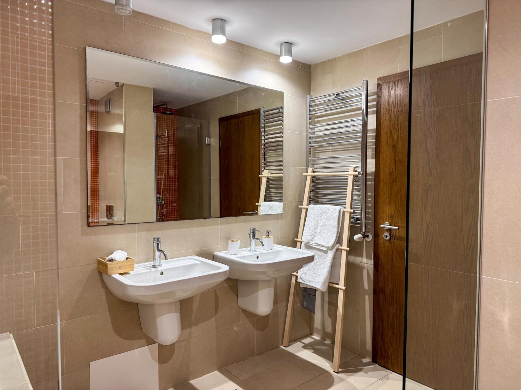 Beachfront Designer Apt, 100 Sqm, 2-bath, Huge Terrace On The Sea Shore *